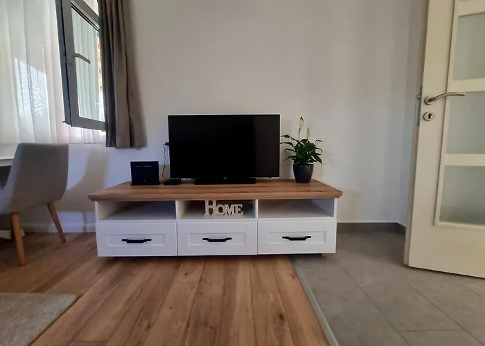 Apartment Matija Airport